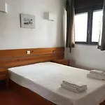 Comfortable At Lägenhet